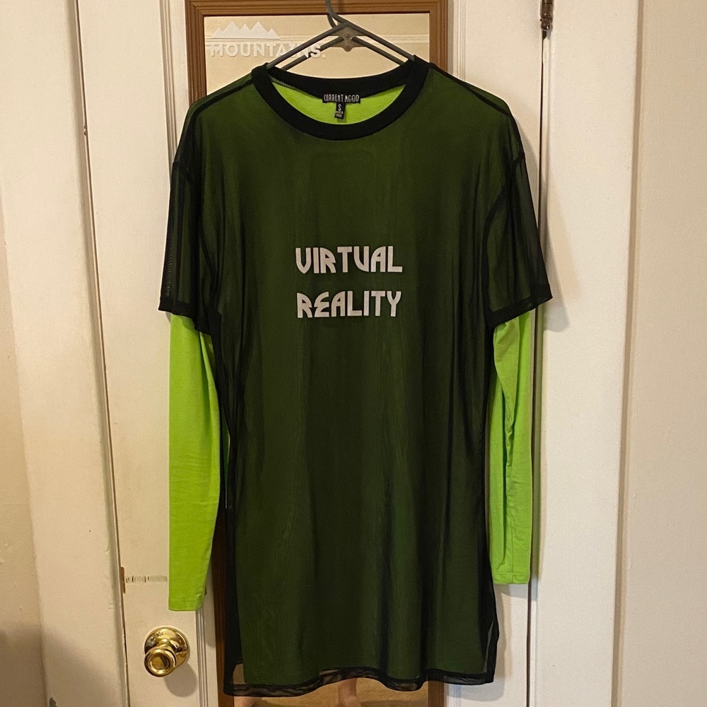Virtual Reality Green and Black Women’s long Shirt